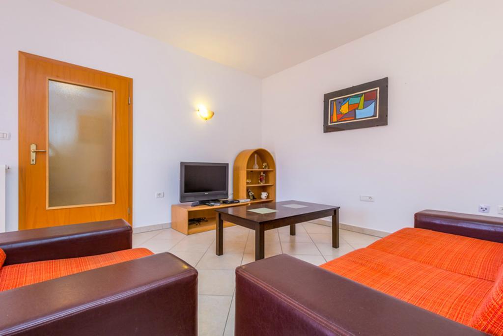 Apartment Mirjana Pula Ruang foto