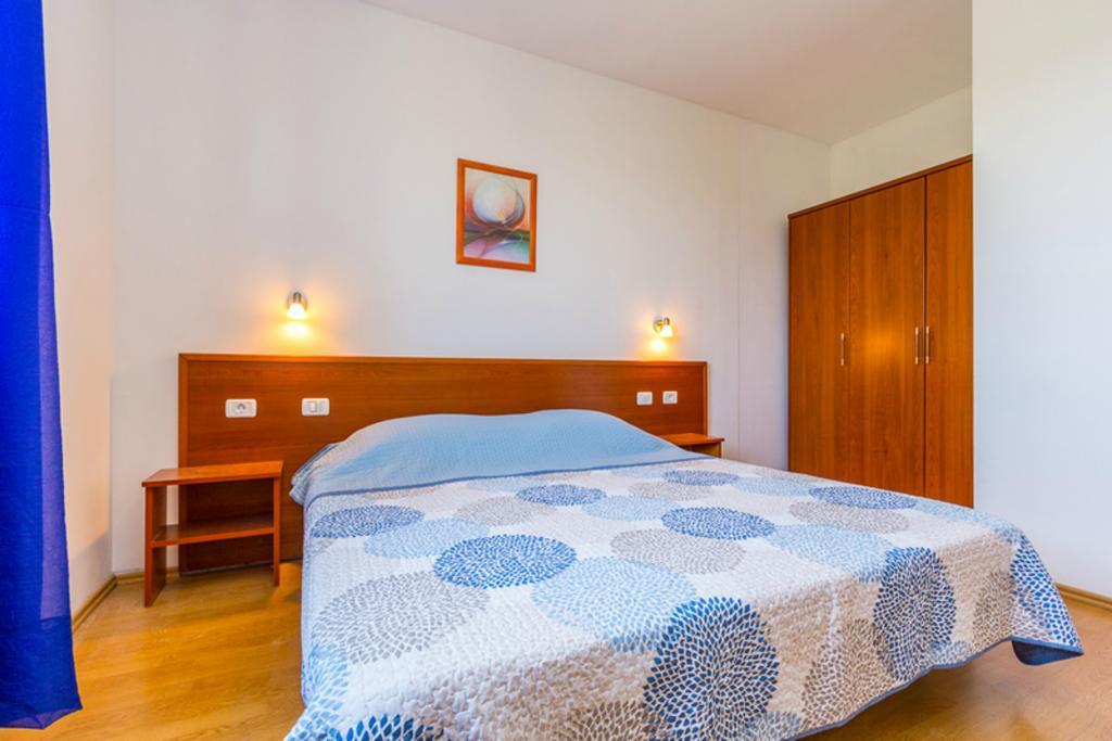 Apartment Mirjana Pula Ruang foto