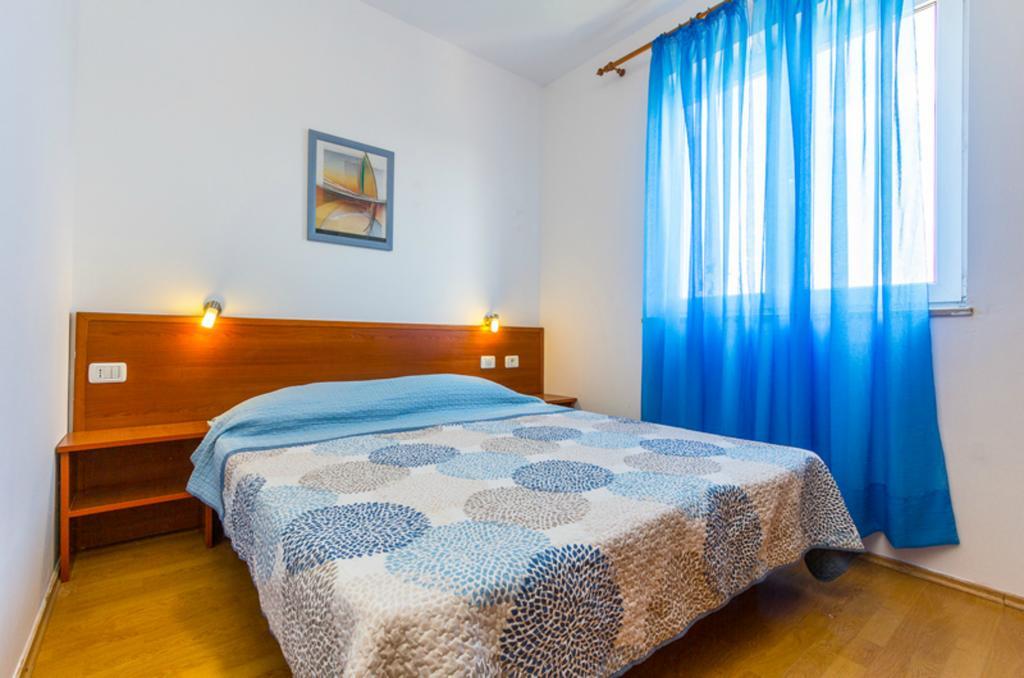 Apartment Mirjana Pula Ruang foto