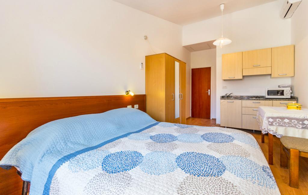 Apartment Mirjana Pula Ruang foto
