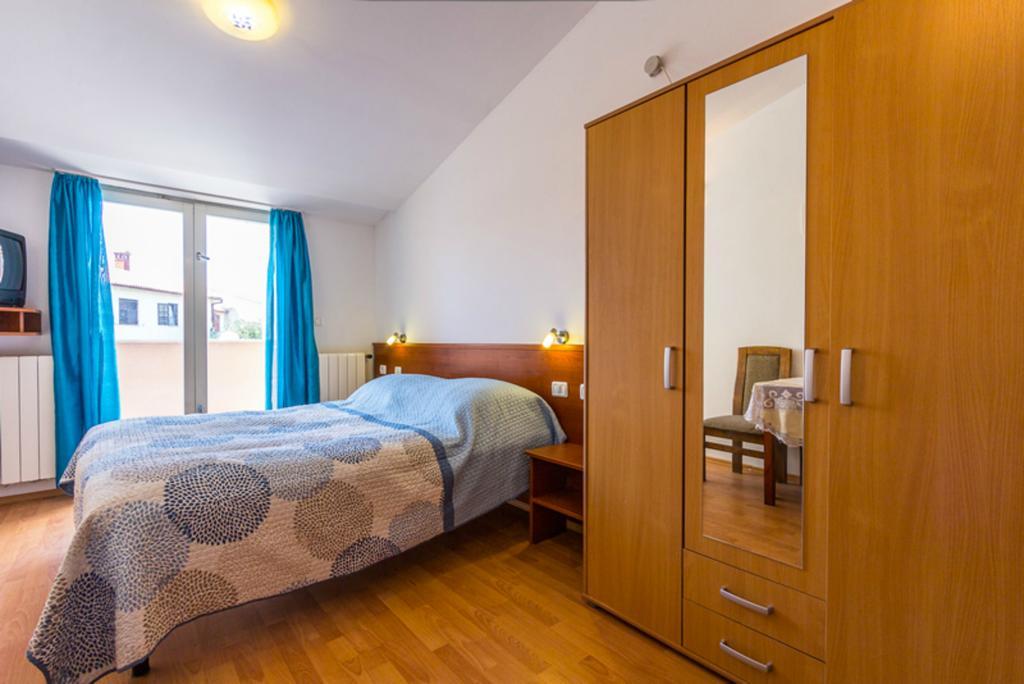 Apartment Mirjana Pula Ruang foto